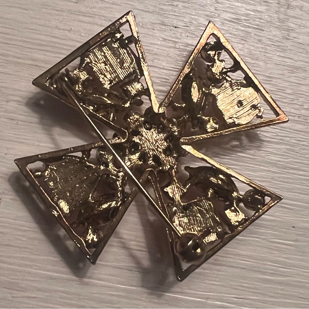 Pink brooch - Picture 3 of 3